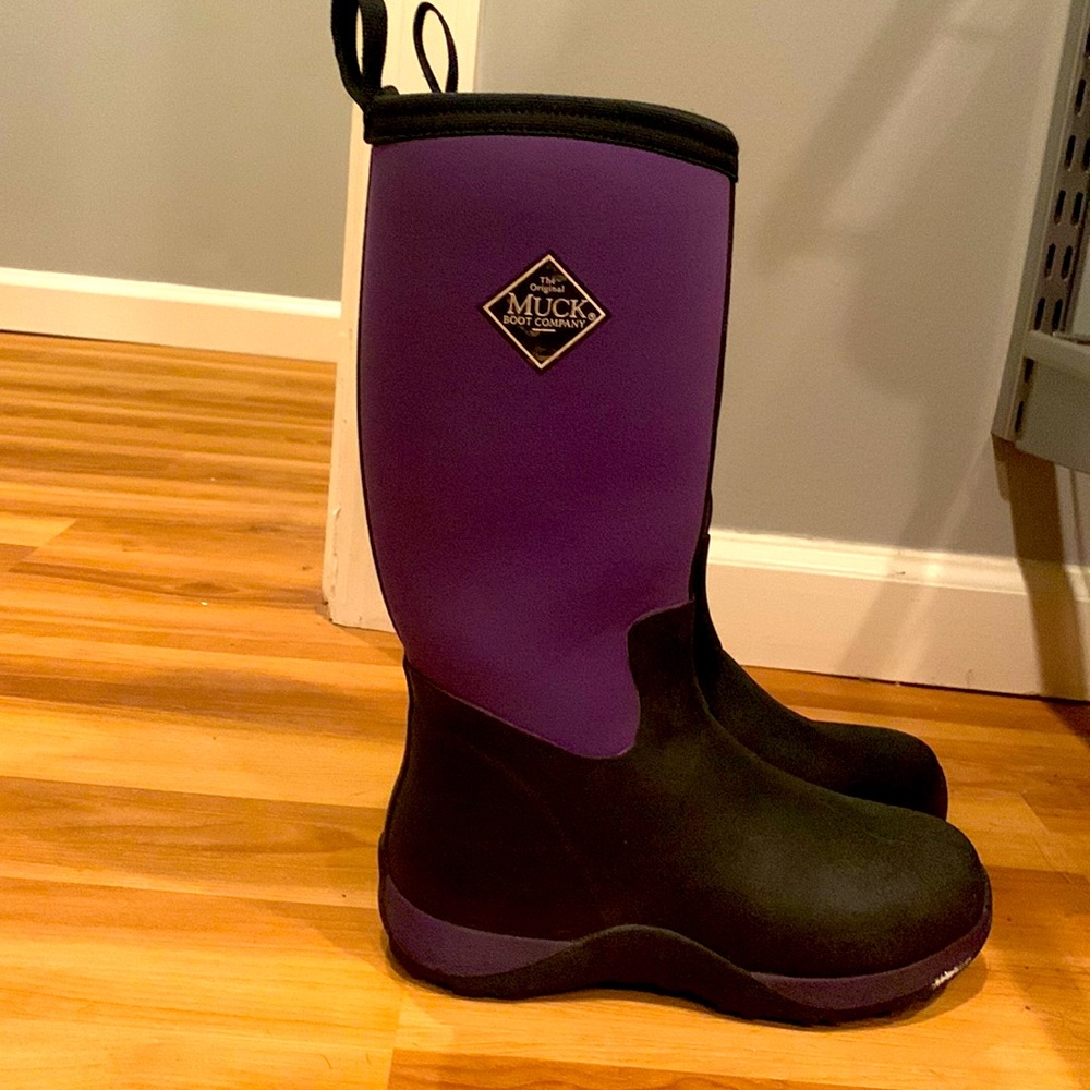 Muck boots! 💜